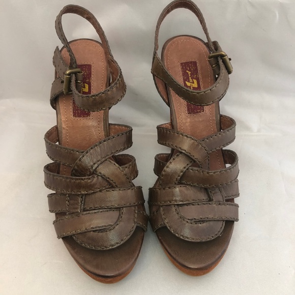 *NEW* 7 For All Mankind Platform Sandals - Picture 2 of 7